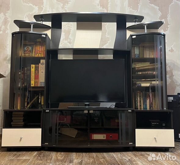 Стенка под телевизор