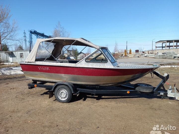 Катер водометный Vigor 540 Closed Bow