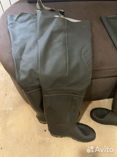 Сапоги резиновые болотные