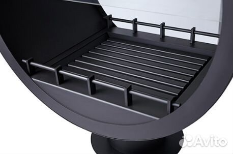 Островной камин с частичным остеклением