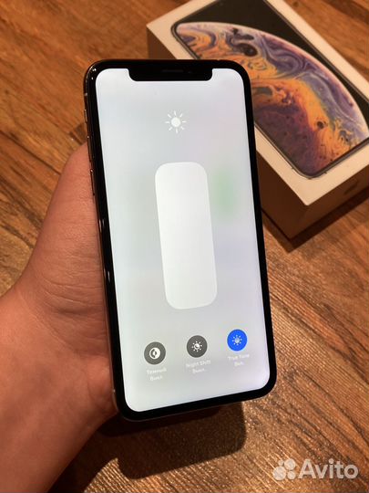 iPhone Xs, 64 ГБ
