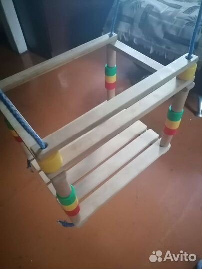 Детская качель подвесная