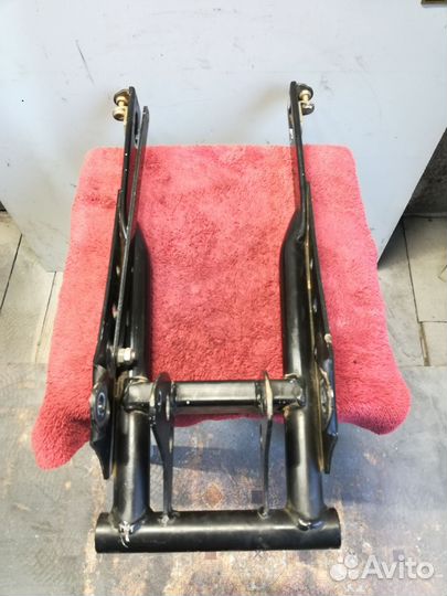 Маятник зид курьер