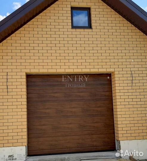 Ворота гаражные секционные