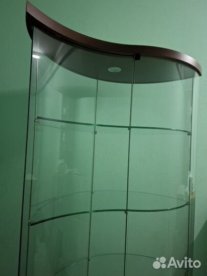 Стеклянная витрина 