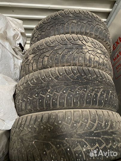 Nokian Tyres Hakkapeliitta 5 215/60 R16 99T