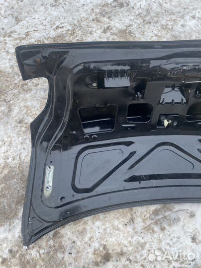 Крышка багажника Peugeot 206