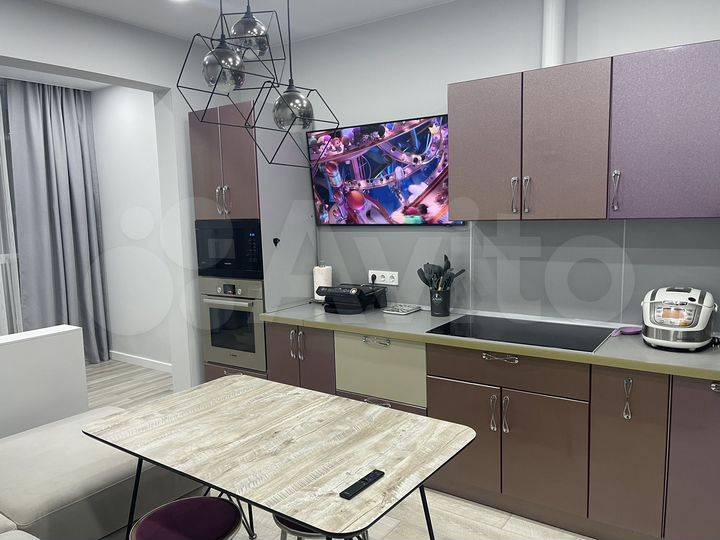 1-к. квартира, 57 м², 10/16 эт.