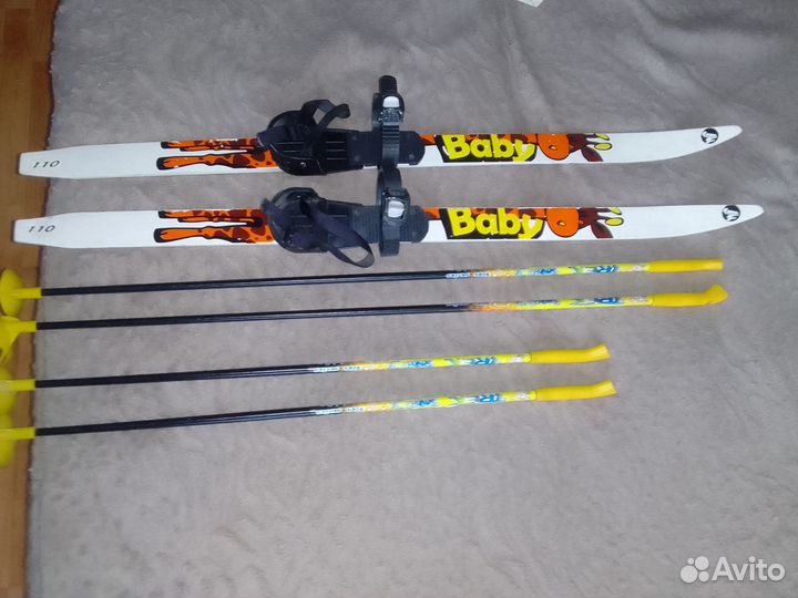 Лыжи детские с палками и креплениями