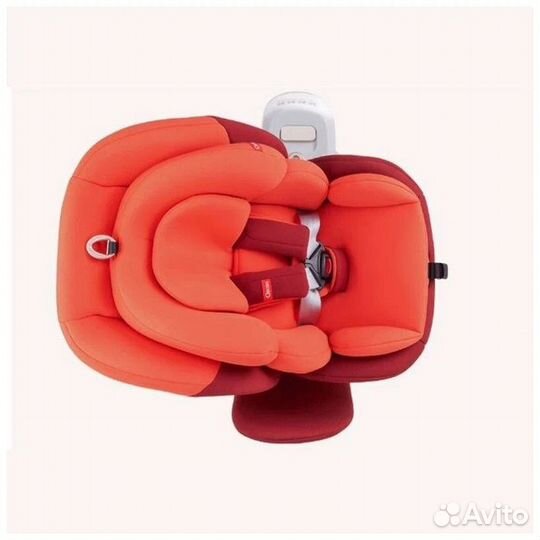 Детское автокресло qborn Child Safety Seat 360 Red