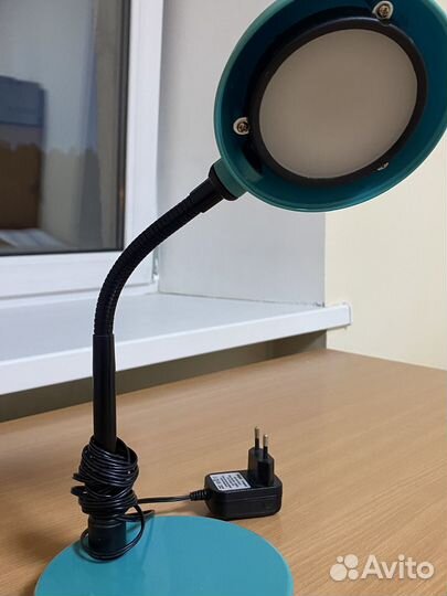 Лампа настольная