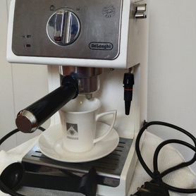 Кофеварка рожковая delonghi