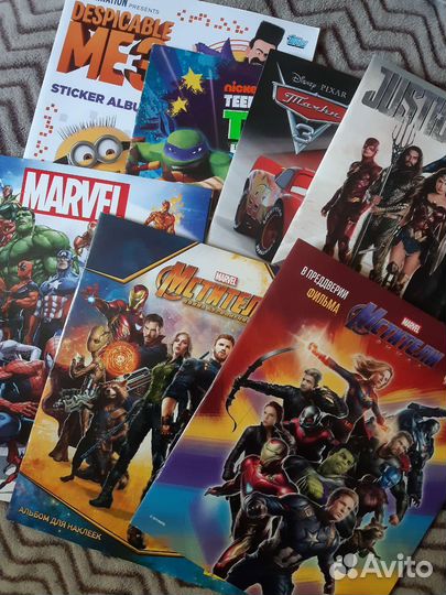 Альбомы для наклеек Panini/Topps