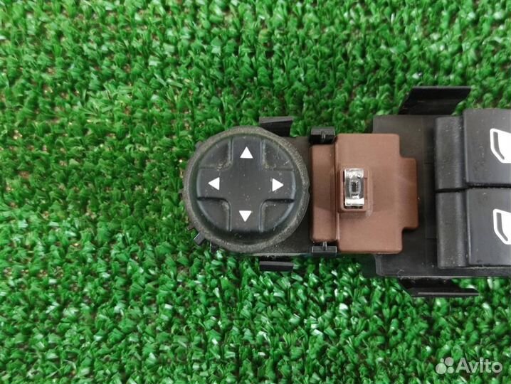 Блок управления стеклоподъемниками Peugeot 308 (4