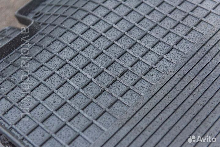 Коврики салона Nissan Navara III 2004-2015 резина