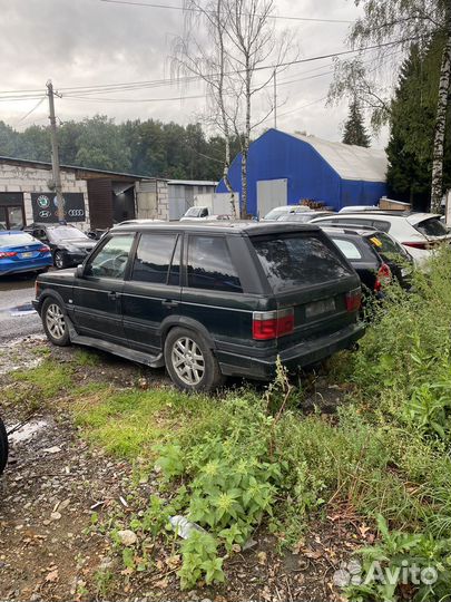 В разборе Land Rover Range rover 2 p38 1998