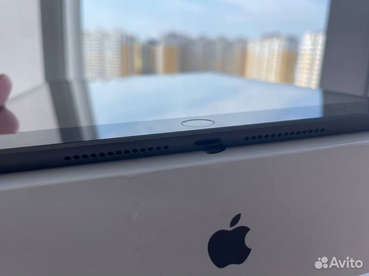 Планшет Apple iPad 8 10'2 2020 wi-fi 32 gb