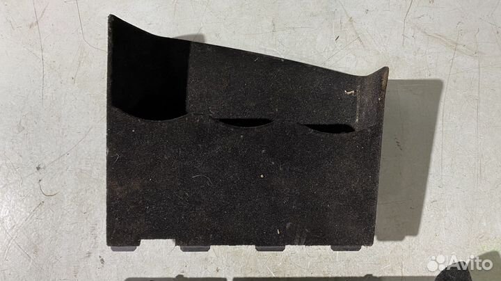 Ящик передней консоли Mercedes Benz W219