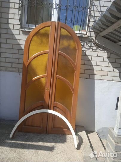 Арочные двери дерево