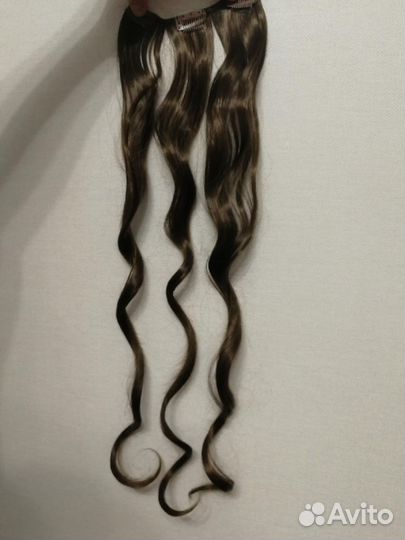 Искусственные волосы на заколках