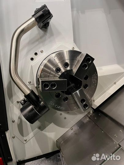 Токарно-фрезерный станок с чпу doosan puma 2600LM