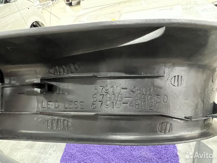 Lexus RX накладки порогов с подсветкой