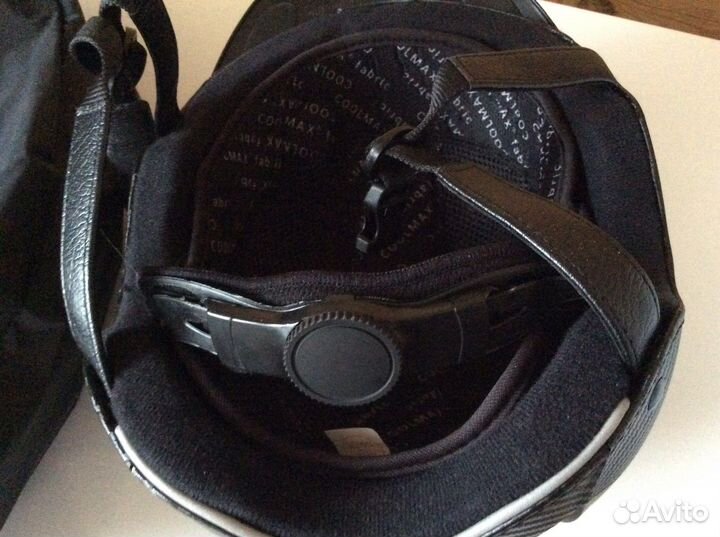 Бриджи, каска для верховой езды