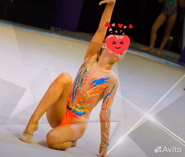 Продам купальник для художественной гимнастики