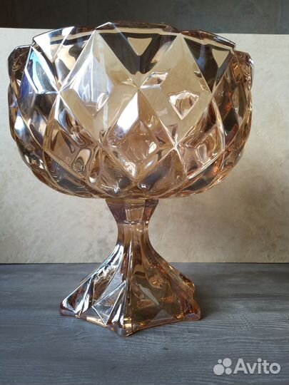 Ваза для фруктов на ножке Lenardi