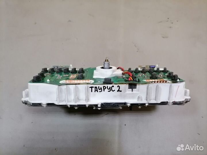 Панель приборов Ford Taurus 2 1992-1996