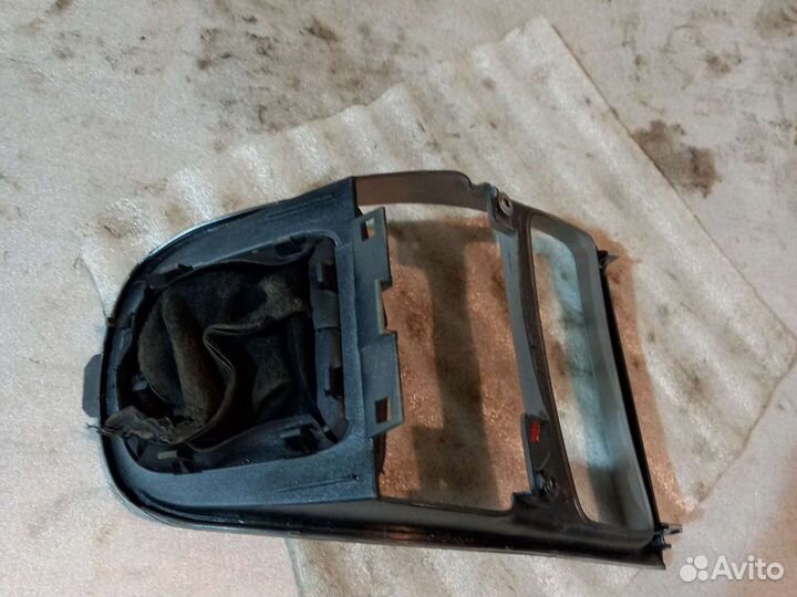 Накладка консоли кпп Peugeot 307