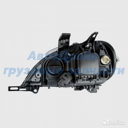 Фара головного света правая Freightliner/Mercedes