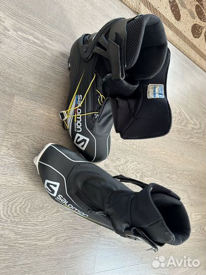 Ботинки для беговых лыж