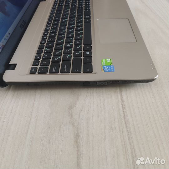 Игровой Asus,8Gb,SSD 256Gb,Geforce 920M,intel i3