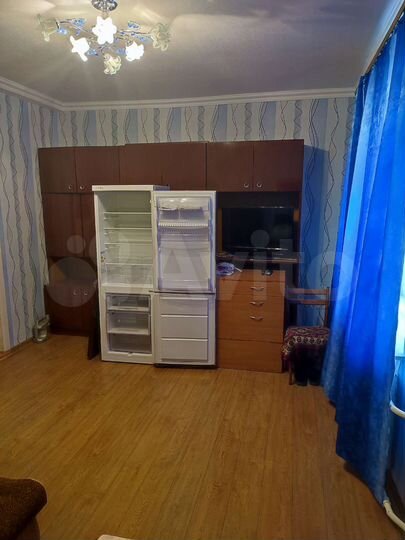 3-к. квартира, 65 м², 1/3 эт.