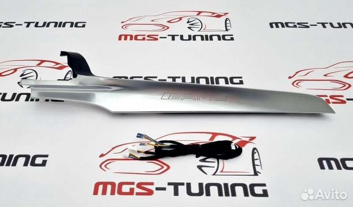 Вставка торпедо AMG с подсветкой GLC-class X253