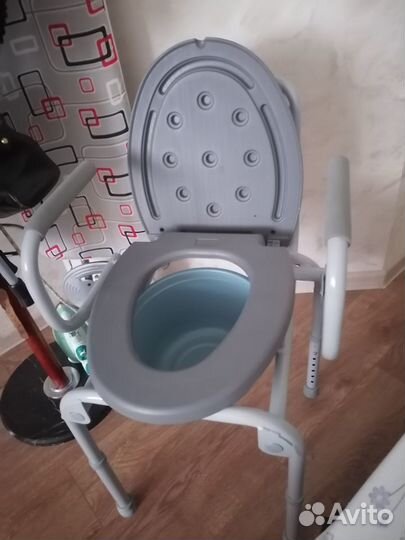 Переносной, прикроватный туалет