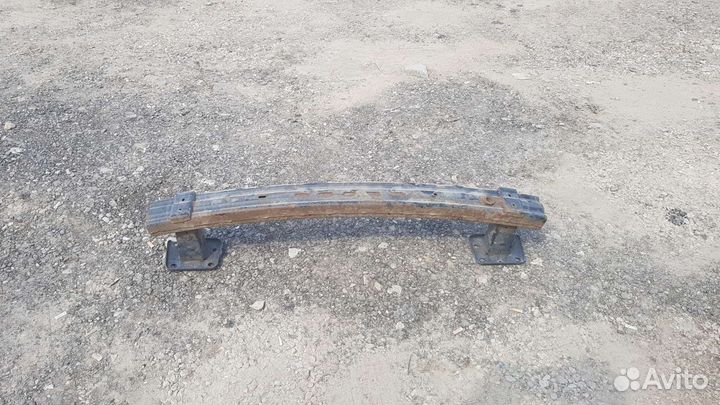 Усилитель бампера