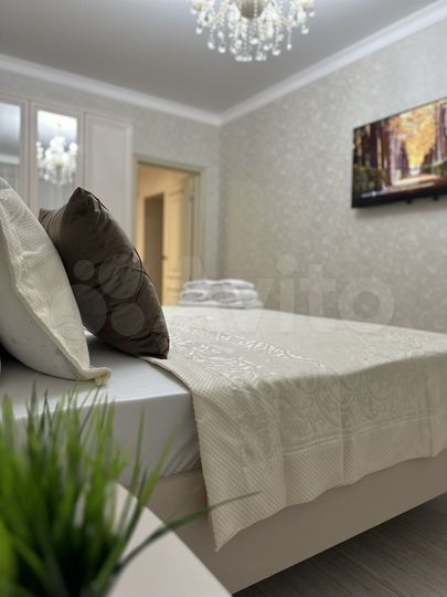 2-к. квартира, 81 м², 2/6 эт.