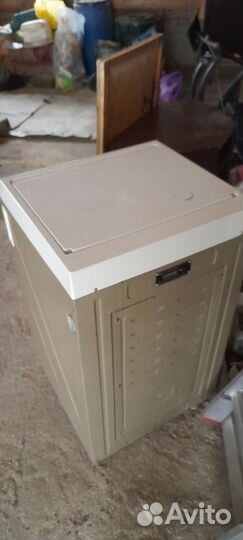 Стиральная машина с вертикальной загрузкой