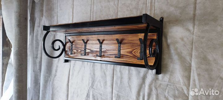 Вешалка в прихожую