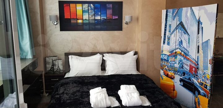 Апартаменты-студия, 42 м², 2/10 эт.