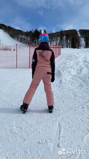 Сноубордический комбинезон женский brunotti