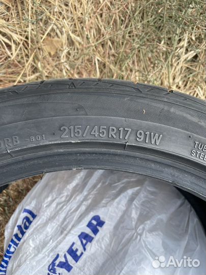 Toyo DRB 215/45 R17 91W
