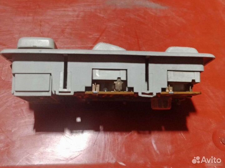 Плафон салонный Volkswagen Golf 3 купе 1.4 1996