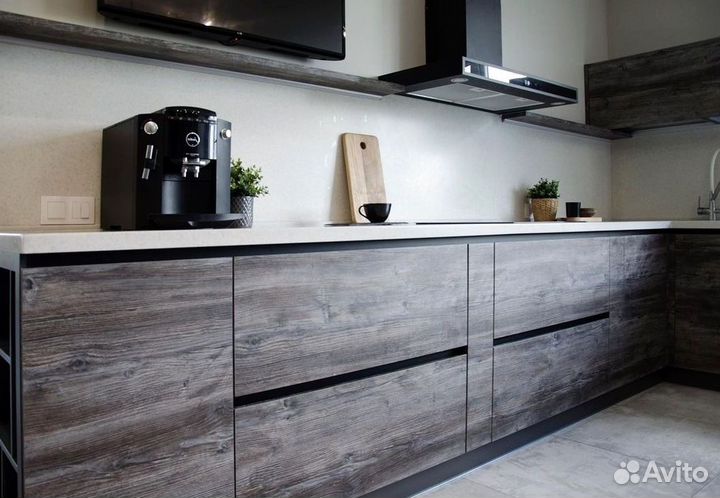 Угловой кухонный гарнитур современный