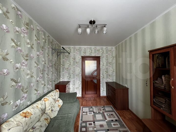 3-к. квартира, 70,4 м², 2/5 эт.