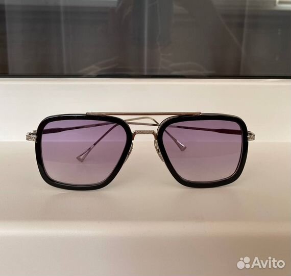 Очки солнцезащитные