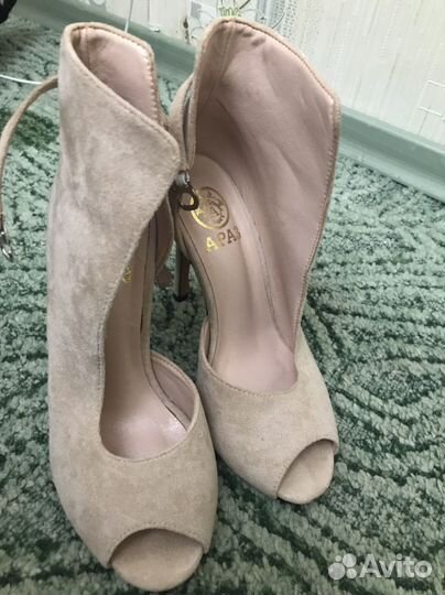Босоножки женские 36 размер