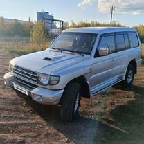 Mitsubishi Pajero 2.8 MT, 1998, 377 256 км, с пробегом, цена 750 000 руб.